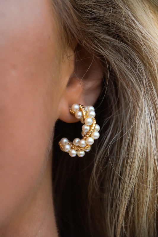 Pretty In Pearls Earrings